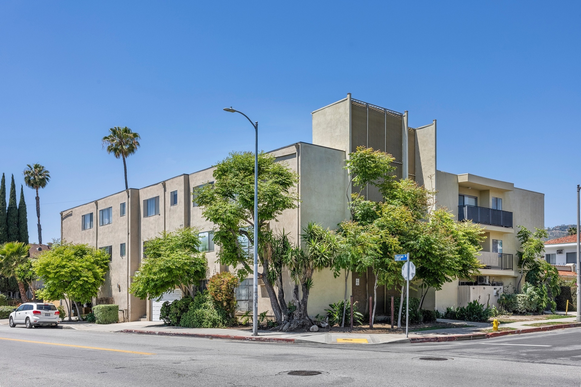 1301 N Mansfield Ave, Los Angeles, CA for Sale