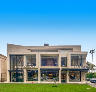 West Hollywood, CA Retail - 8650 Melrose Ave
