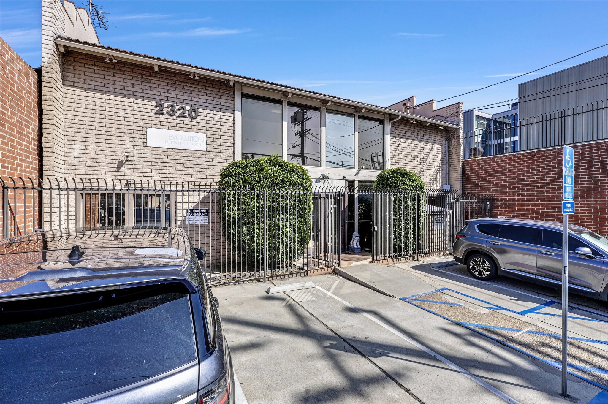 2320 Cotner Ave, Los Angeles, CA for Sale