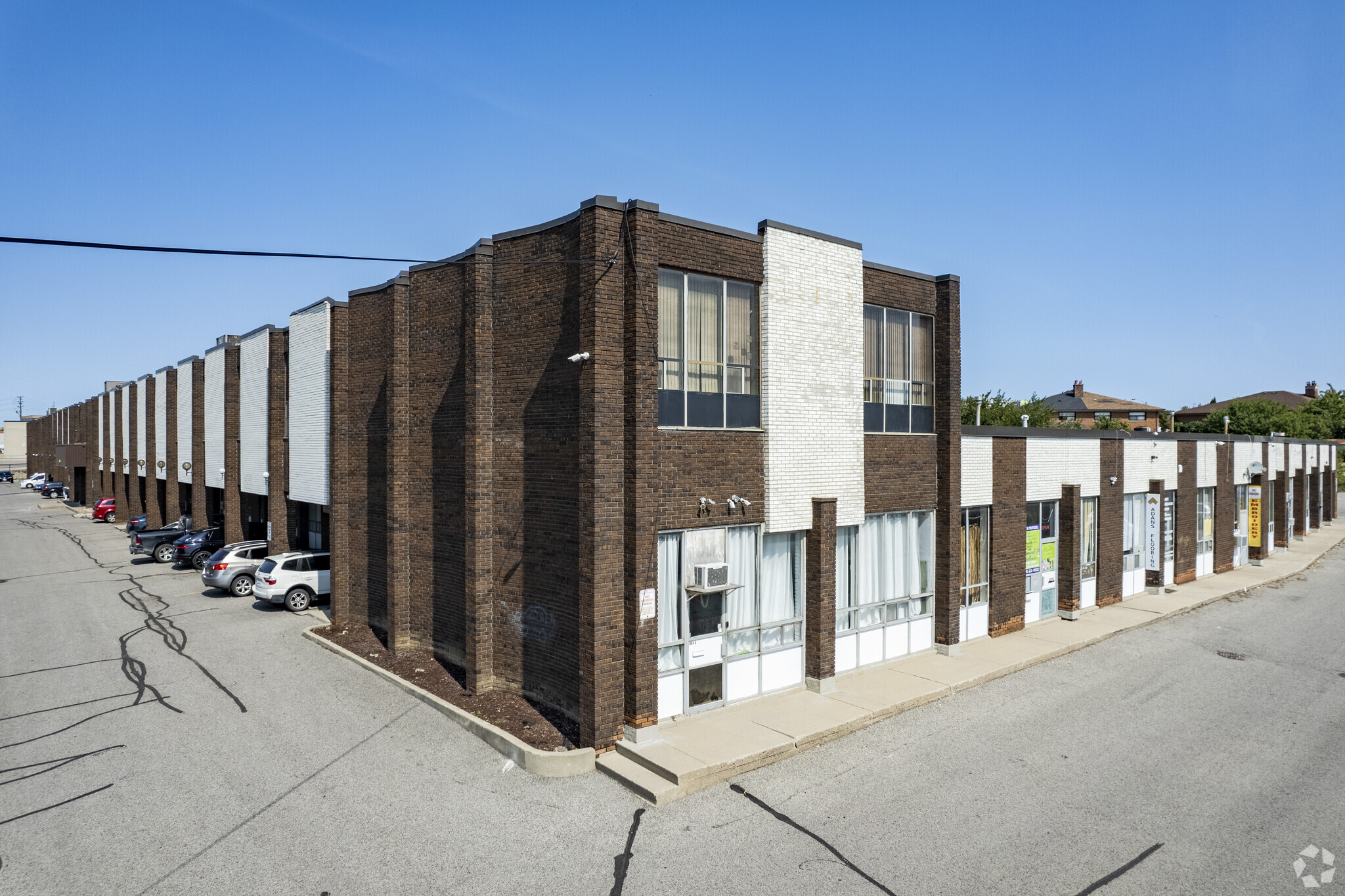 415 Oakdale Rd, Toronto, ON for Rent