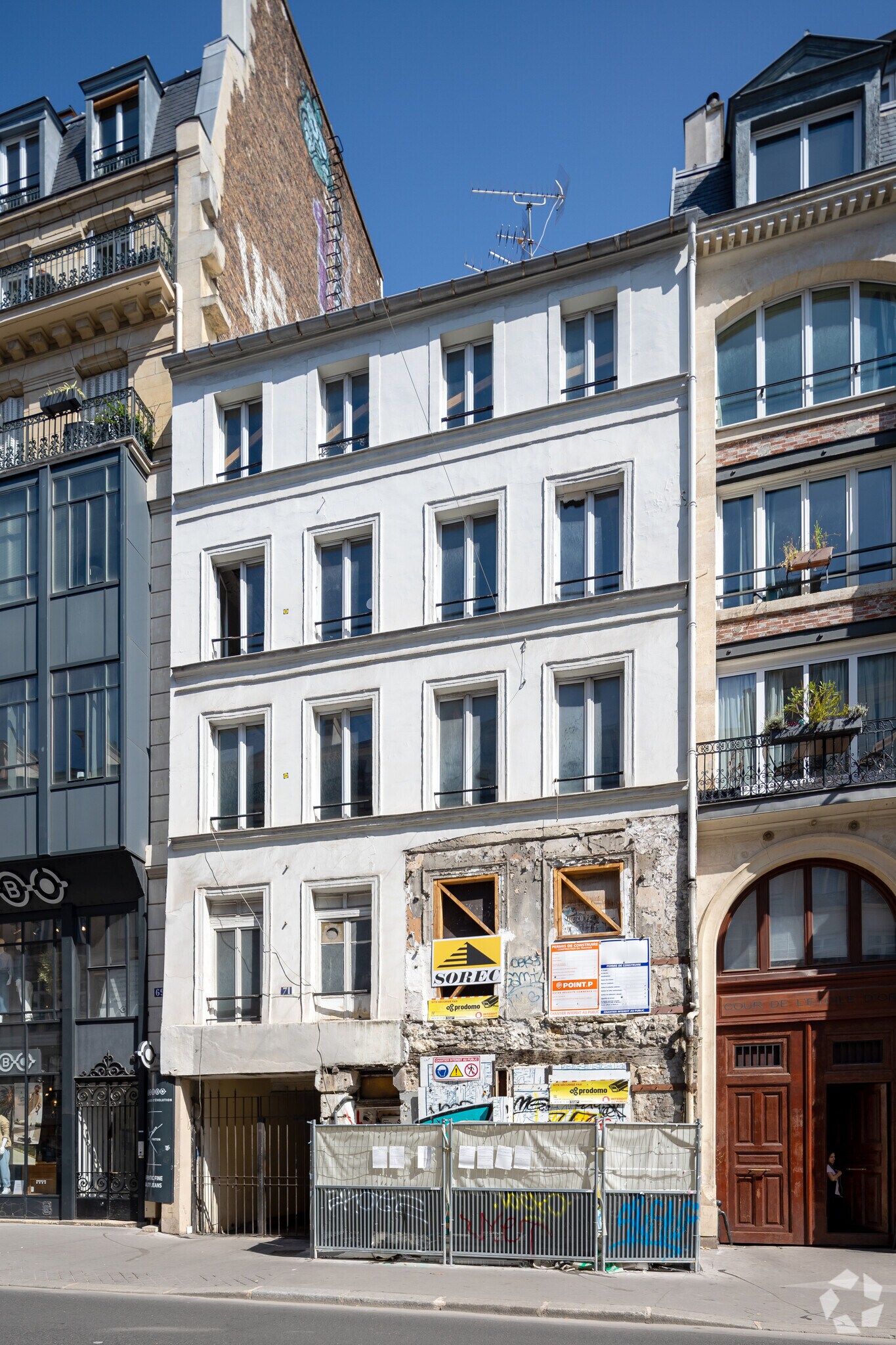 71 Rue Du Faubourg Saint-Antoine, Paris, PAR for Rent