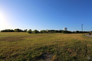 1505 Westridge Cir N