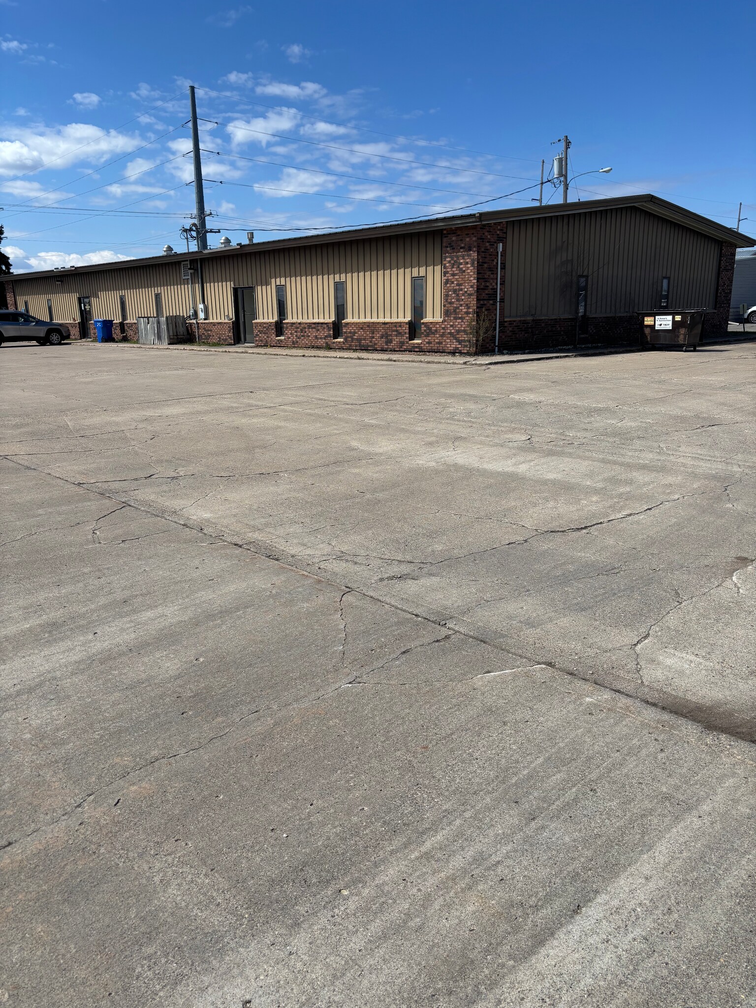 1000 8th St SE, Detroit Lakes, MN for Rent