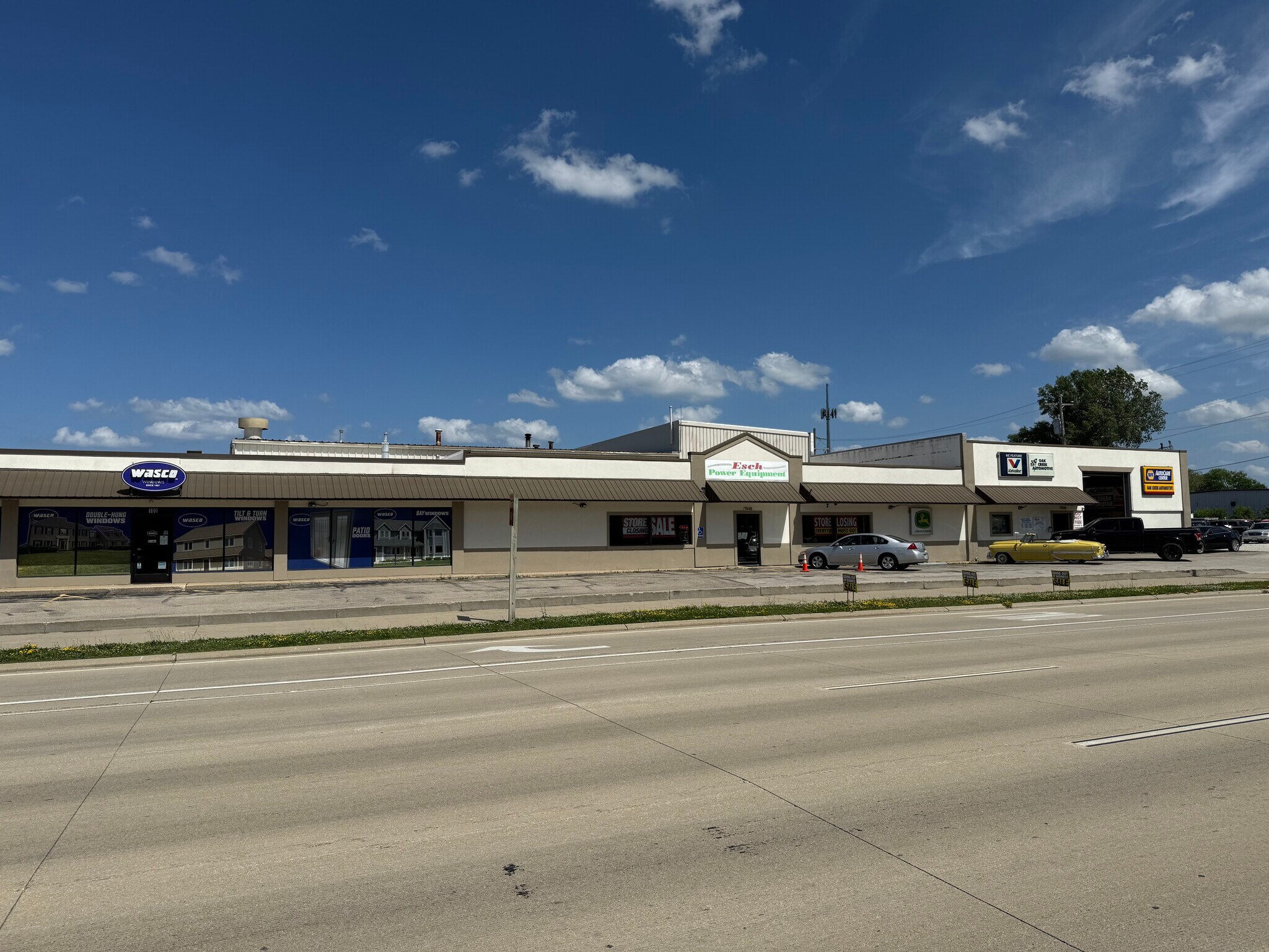 7948 S 27th St, Oak Creek, WI for Rent
