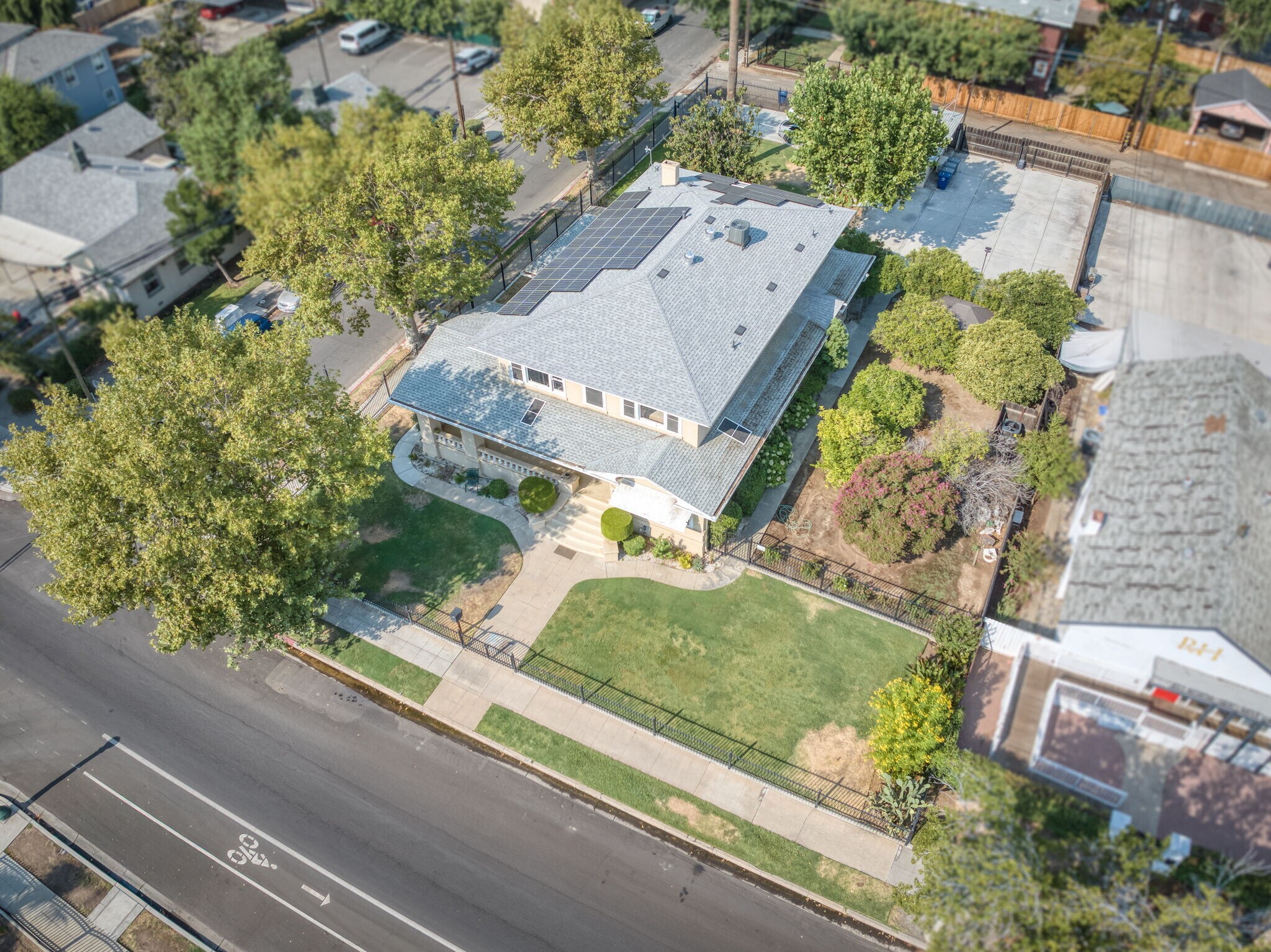 807 N Van Ness Ave, Fresno, CA for Sale