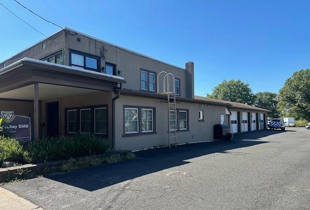 223 W Reliance Rd, Telford, PA for Sale