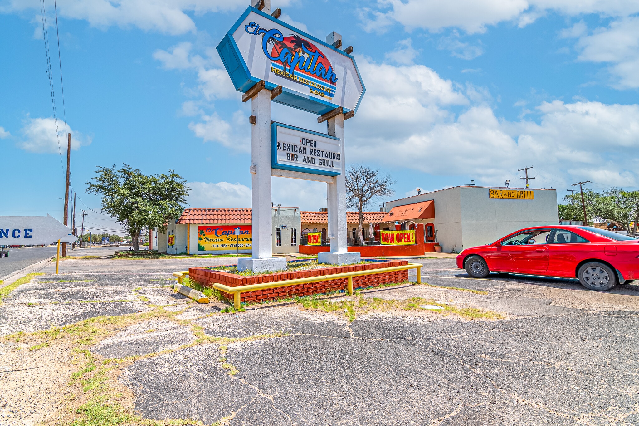 2411 W Wall St, Midland, TX for Sale