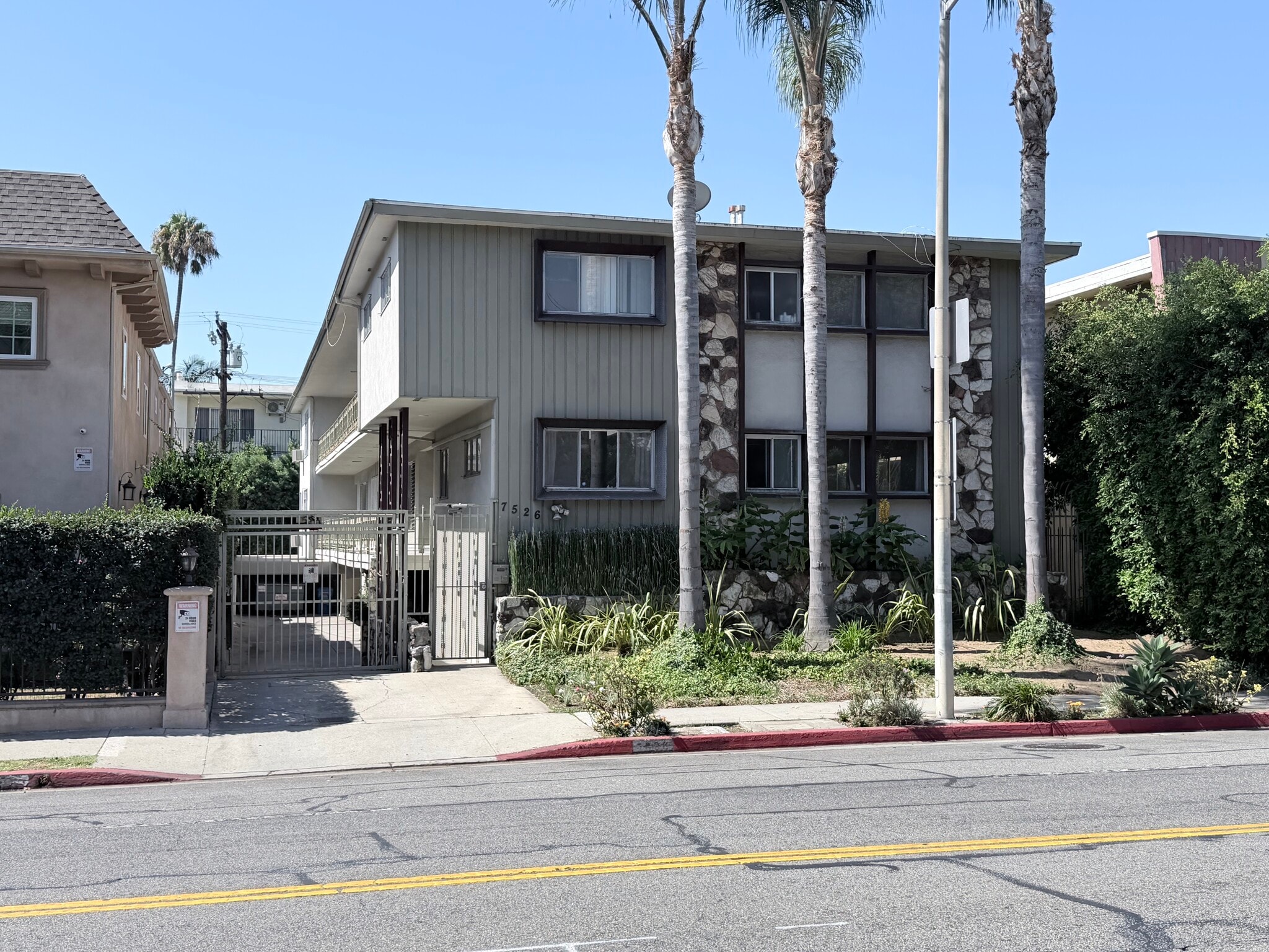 7526 Fountain Ave, West Hollywood, CA for Sale