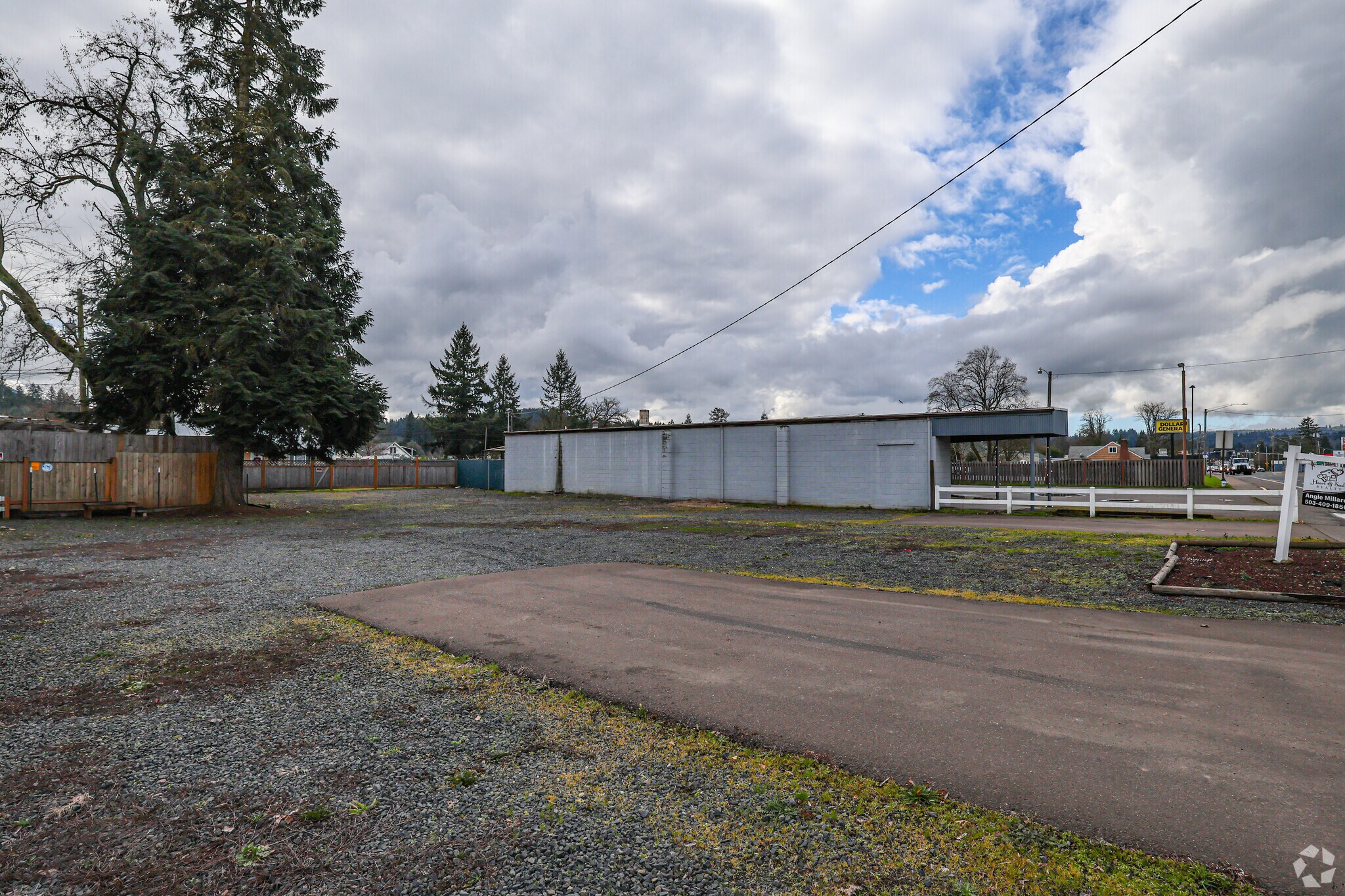 2123 Main St, Sweet Home, OR for Sale