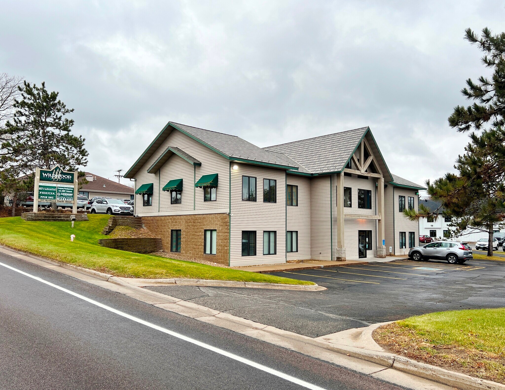 517 NW 4th St, Brainerd, MN for Rent