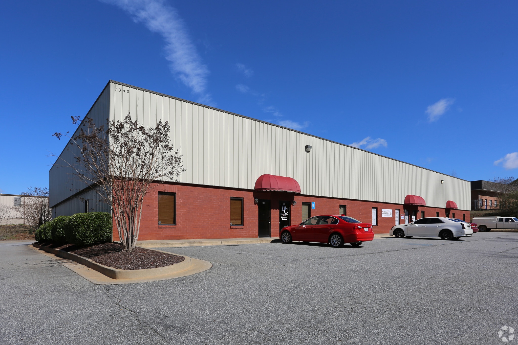 1340 Oak Industrial Ln, Cumming, GA for Rent