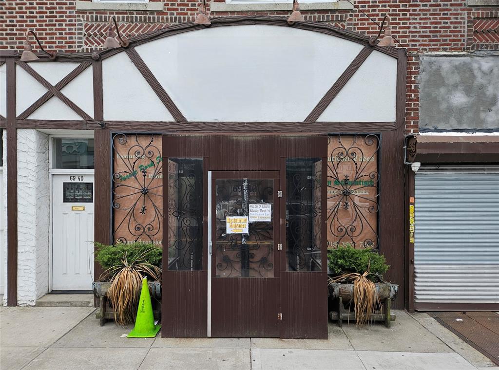 6940 Myrtle Ave, Glendale, NY for Rent