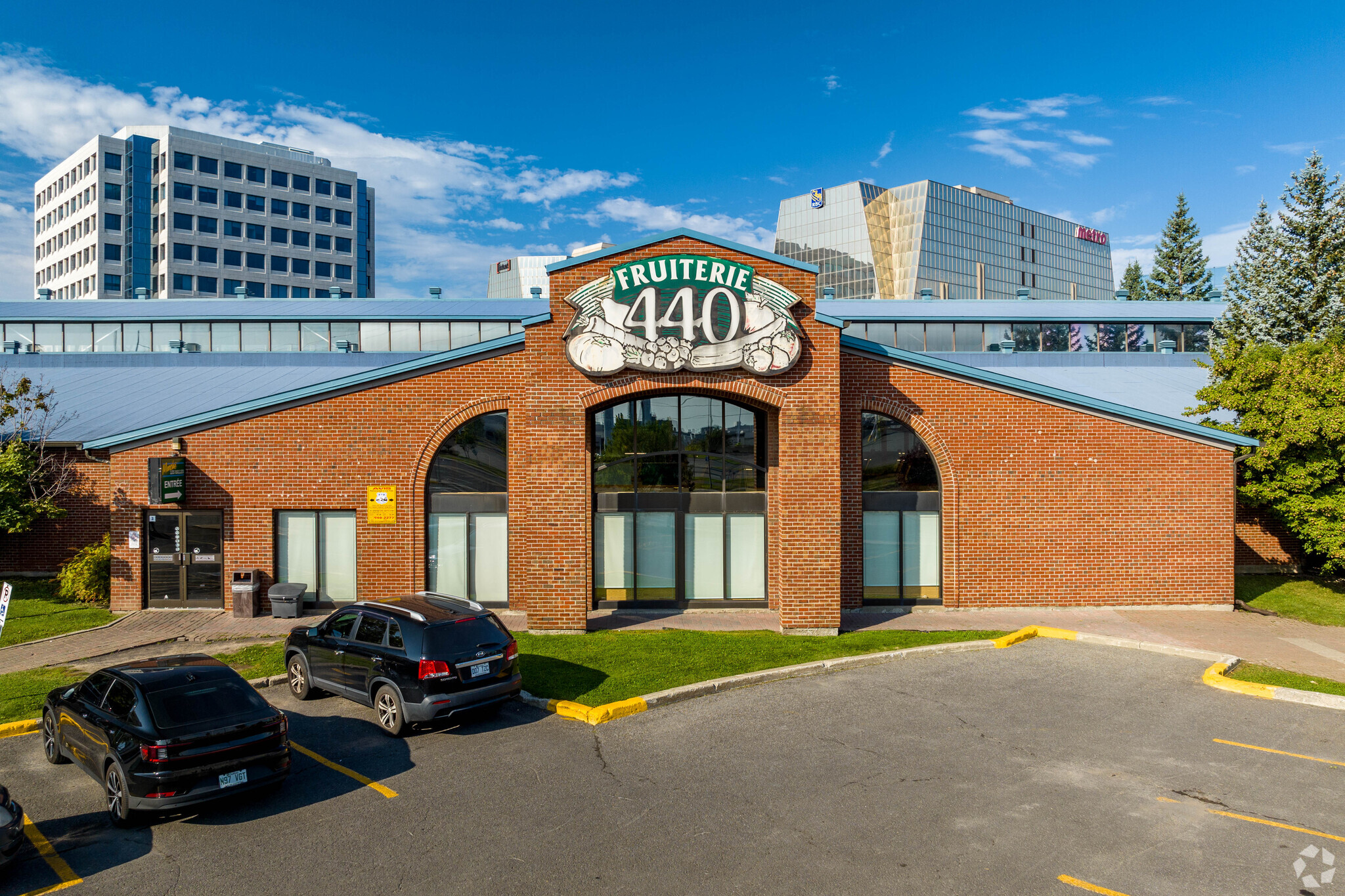 7500 Boul Les Galeries D'Anjou, Montréal, QC for Rent