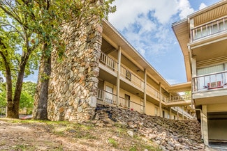 North Little Rock, AR Apartments - 1701 Skyline Dr