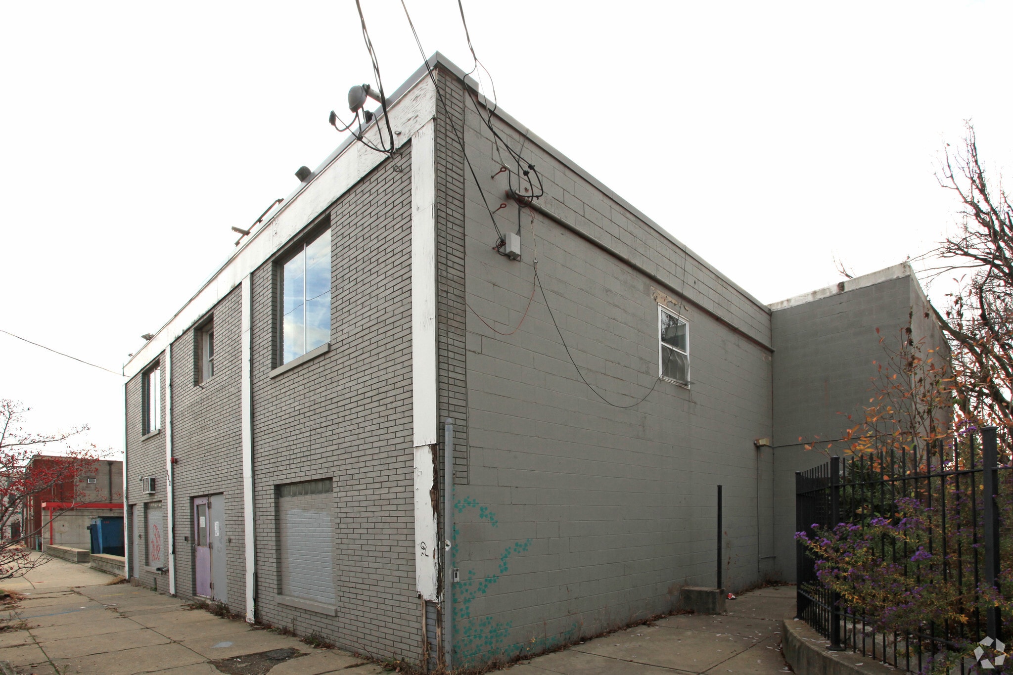 822 E Market St, Louisville, KY for Rent