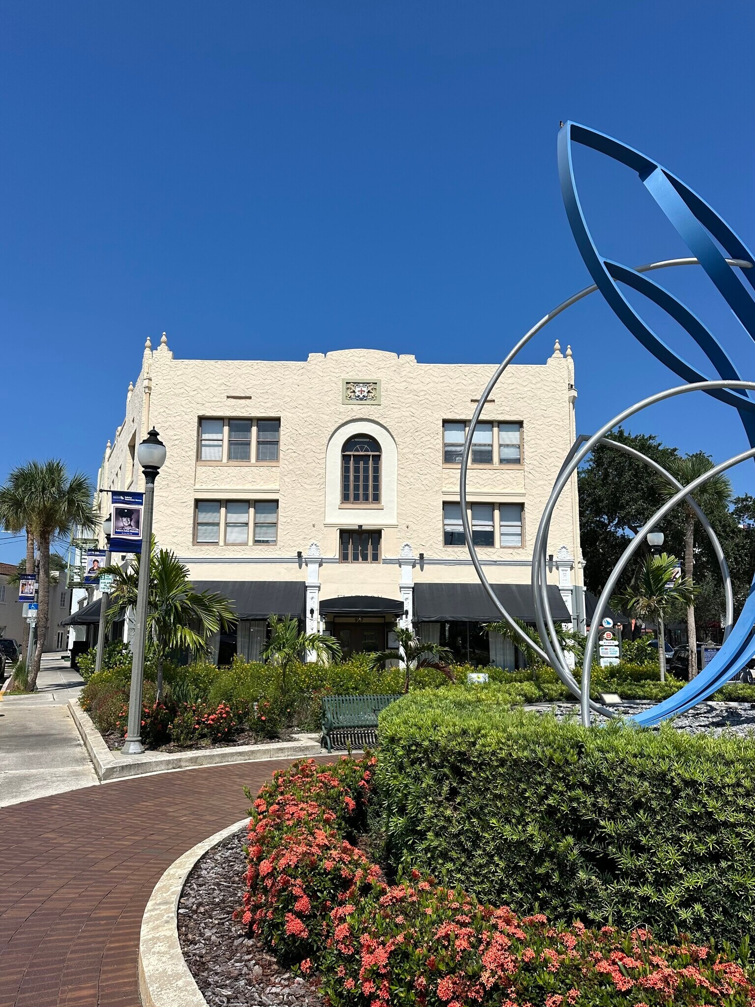 927 E New Haven Ave, Melbourne, FL for Rent