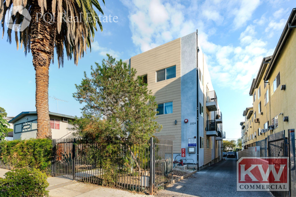 3324 N Chapman St, Los Angeles, CA for Sale