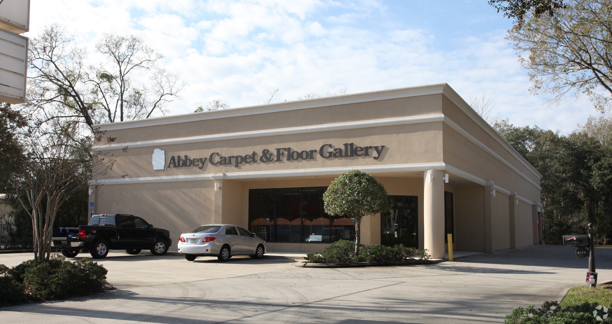 8590 Philips Hwy, Jacksonville, FL for Rent