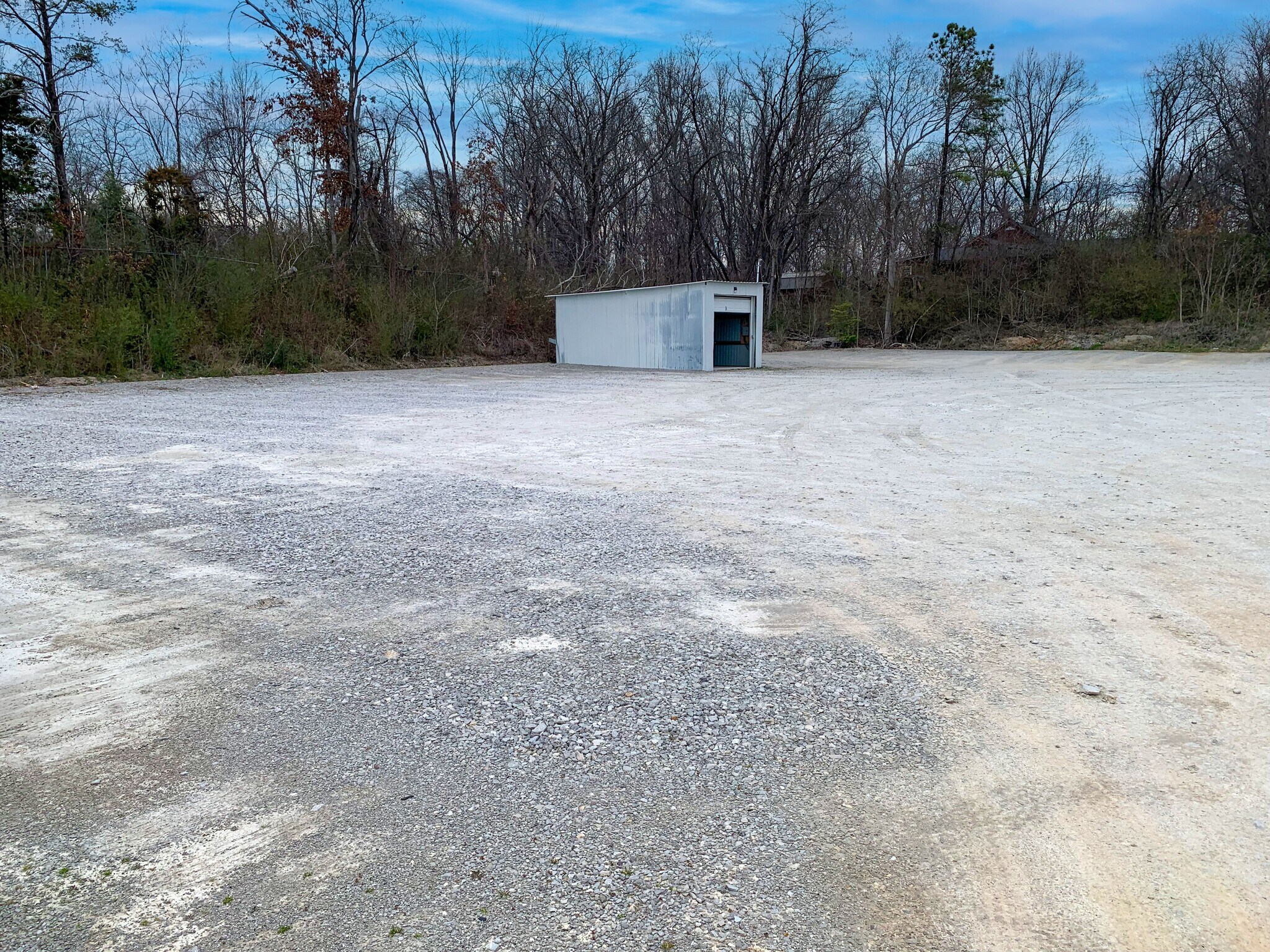 909 Broad St, Cookeville, TN for Rent