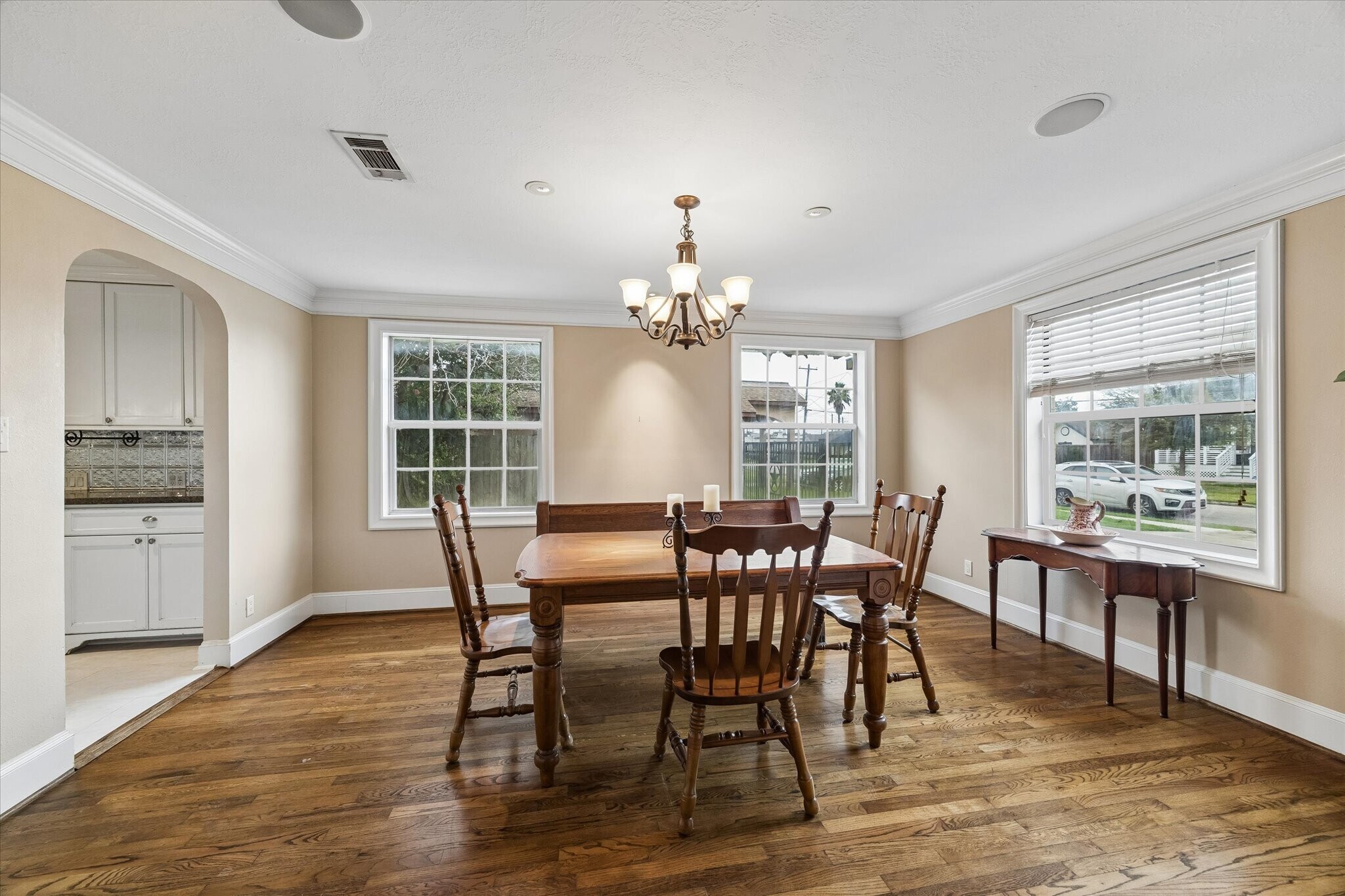 1330 Des Jardines St, Houston, TX for Sale