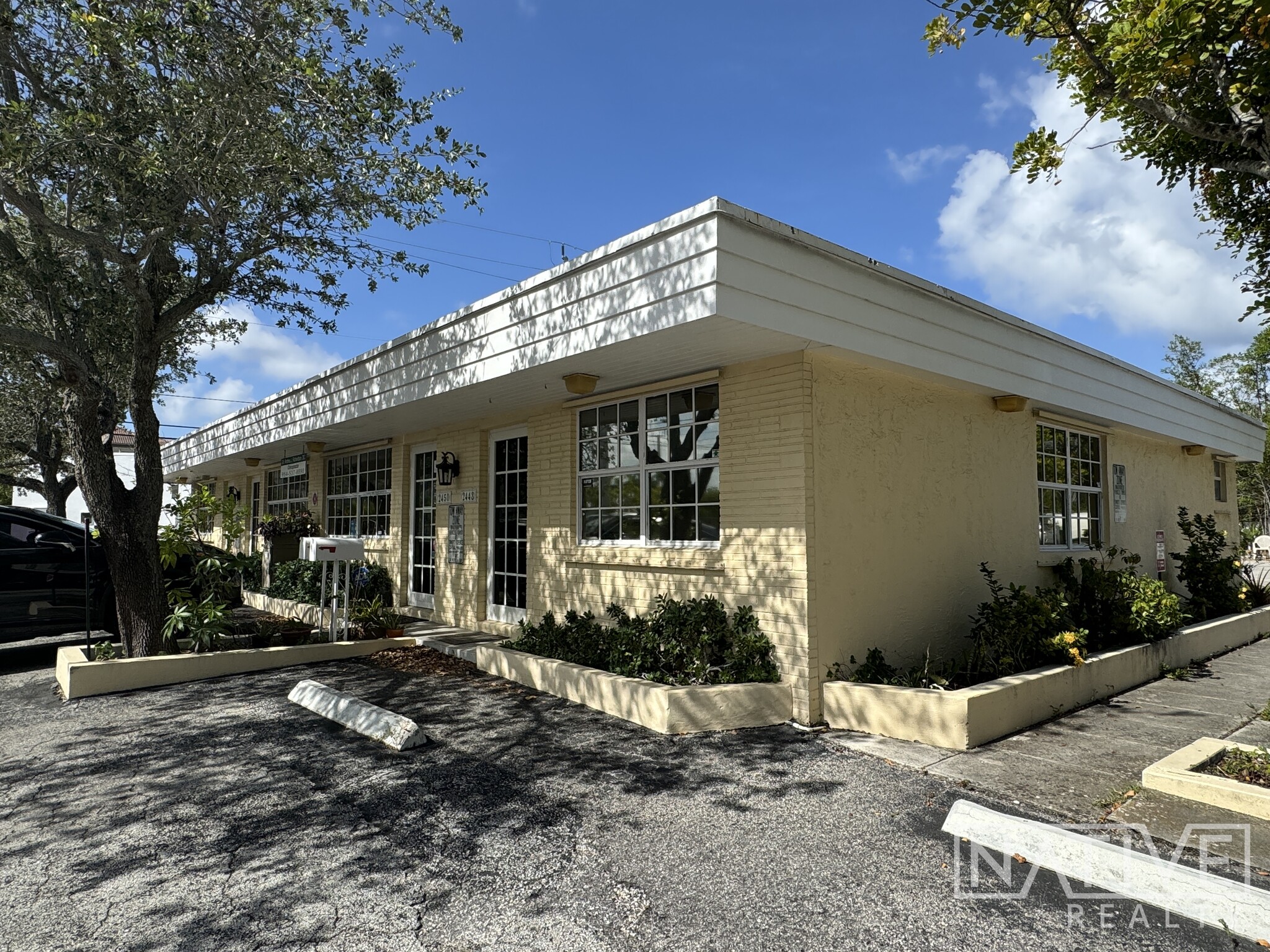 2448-2454 NE 13th Ave, Wilton Manors, FL for Rent