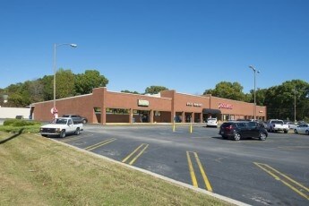 990 Cox Creek Pky, Florence, AL for Rent