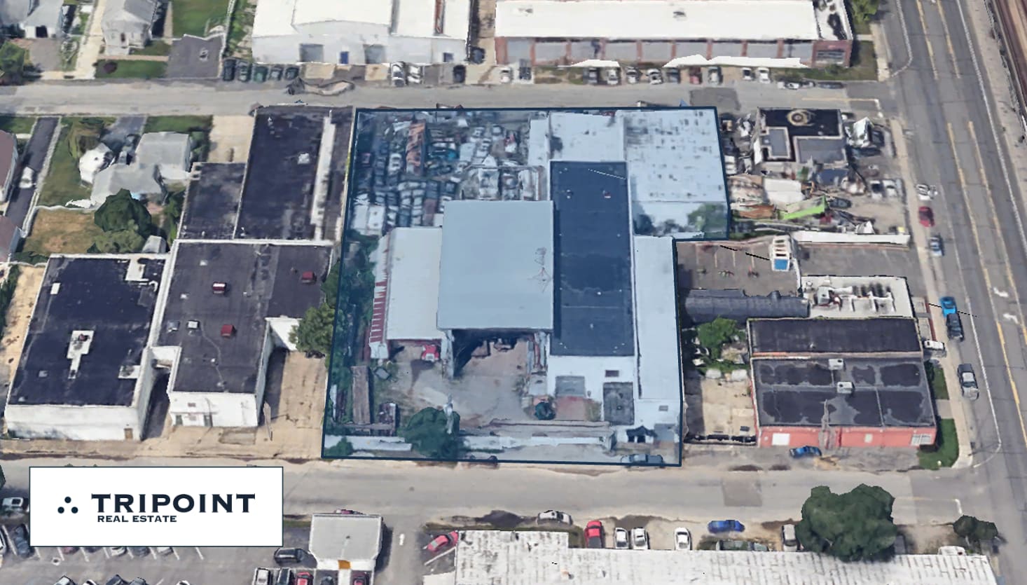 115-117 S 13th St, Lindenhurst, NY for Rent