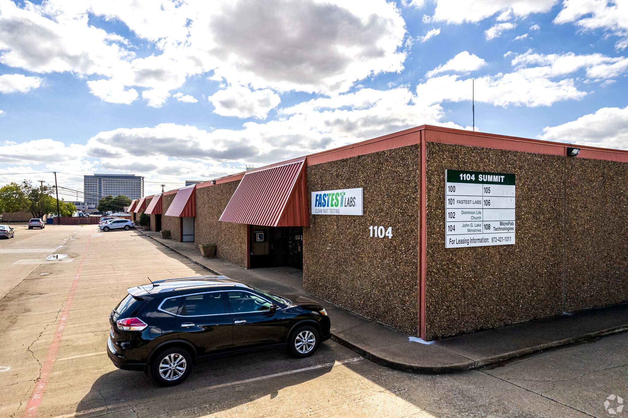 1104 Summit Ave, Plano, TX for Rent