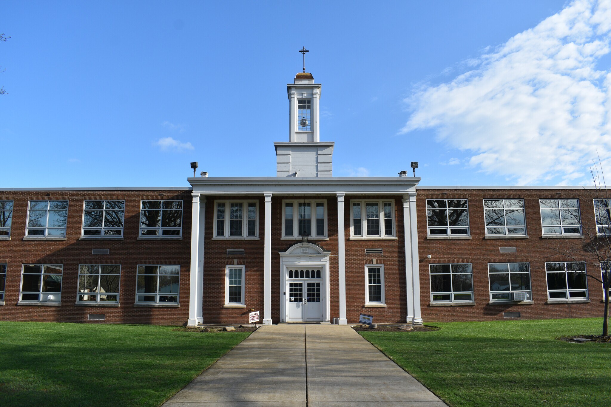 35781 Stevens Blvd, Eastlake, OH for Sale