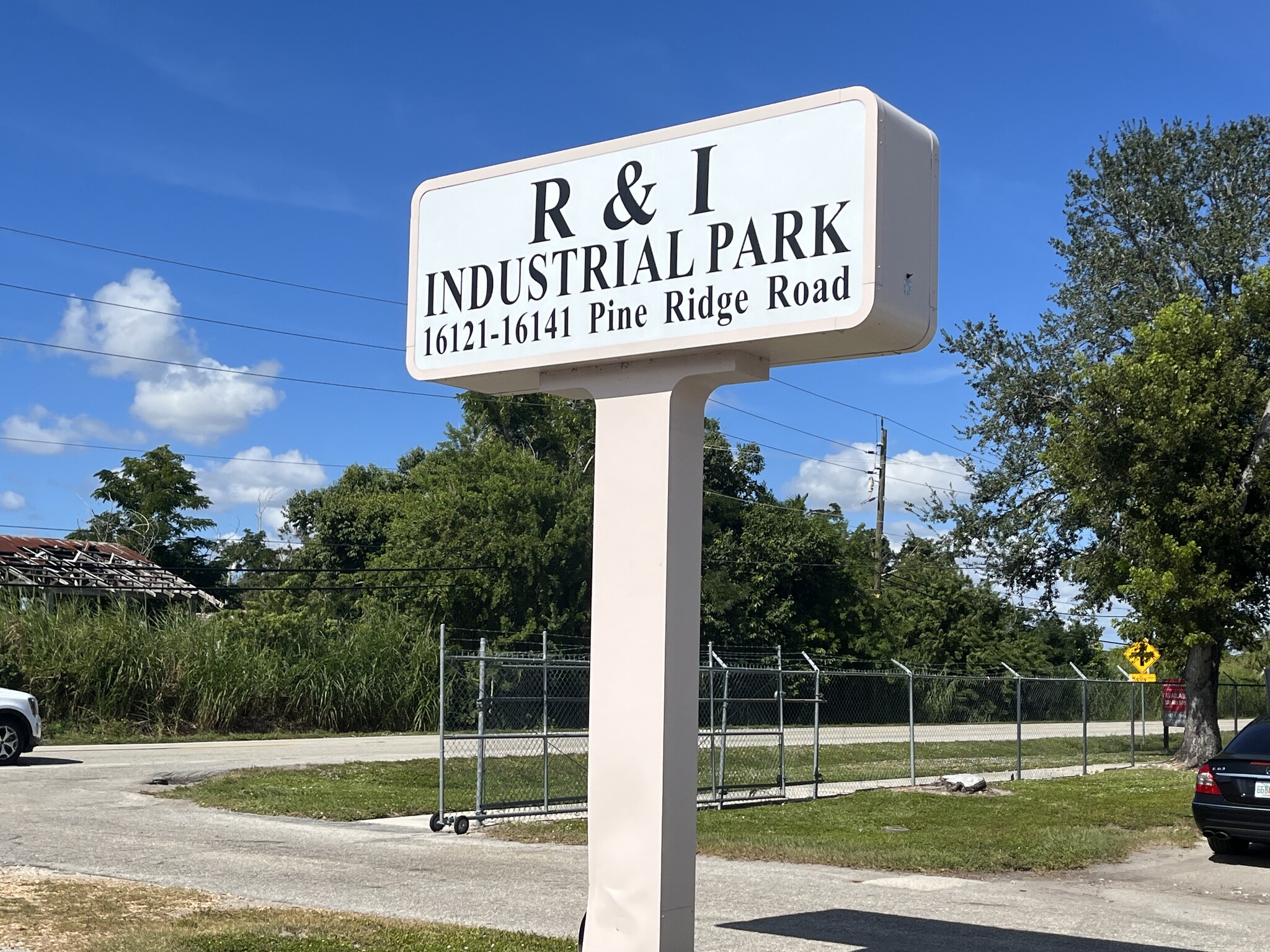 16121 Pine Ridge Rd, Fort Myers, FL for Rent