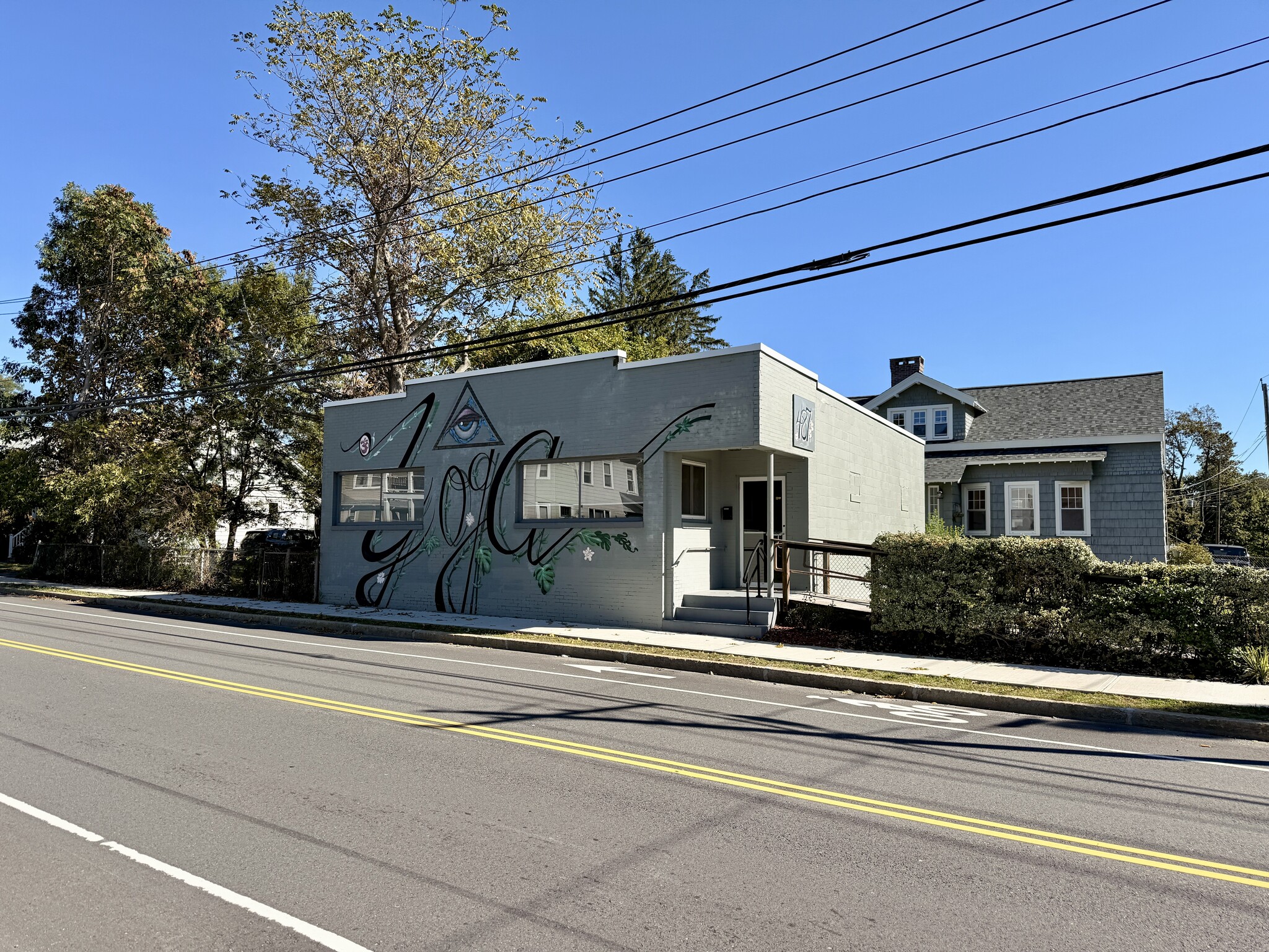 487 Burncoat St, Worcester, MA for Rent