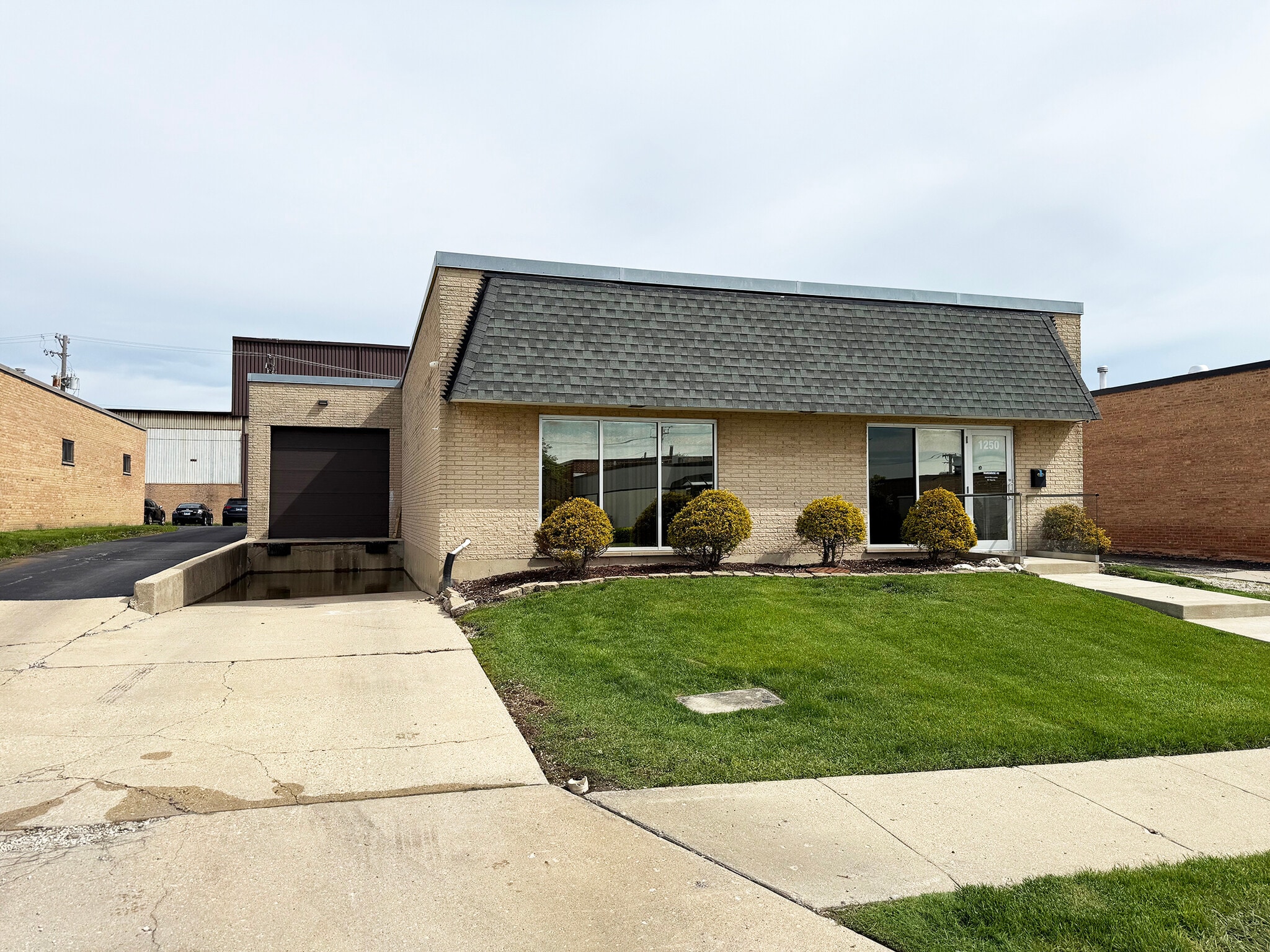 1250 Jarvis Ave, Elk Grove Village, IL for Rent