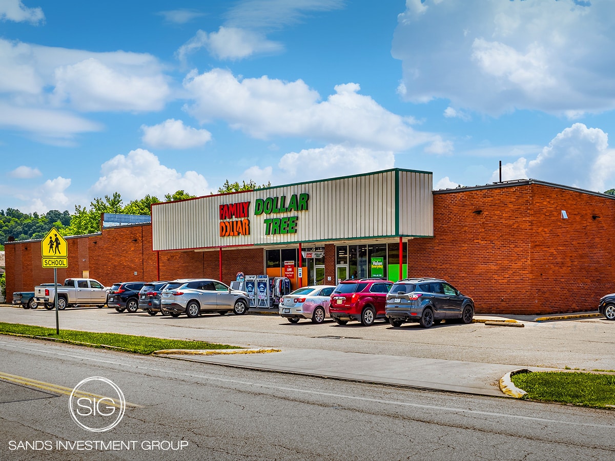 300 5th St, Beverly, OH for Sale