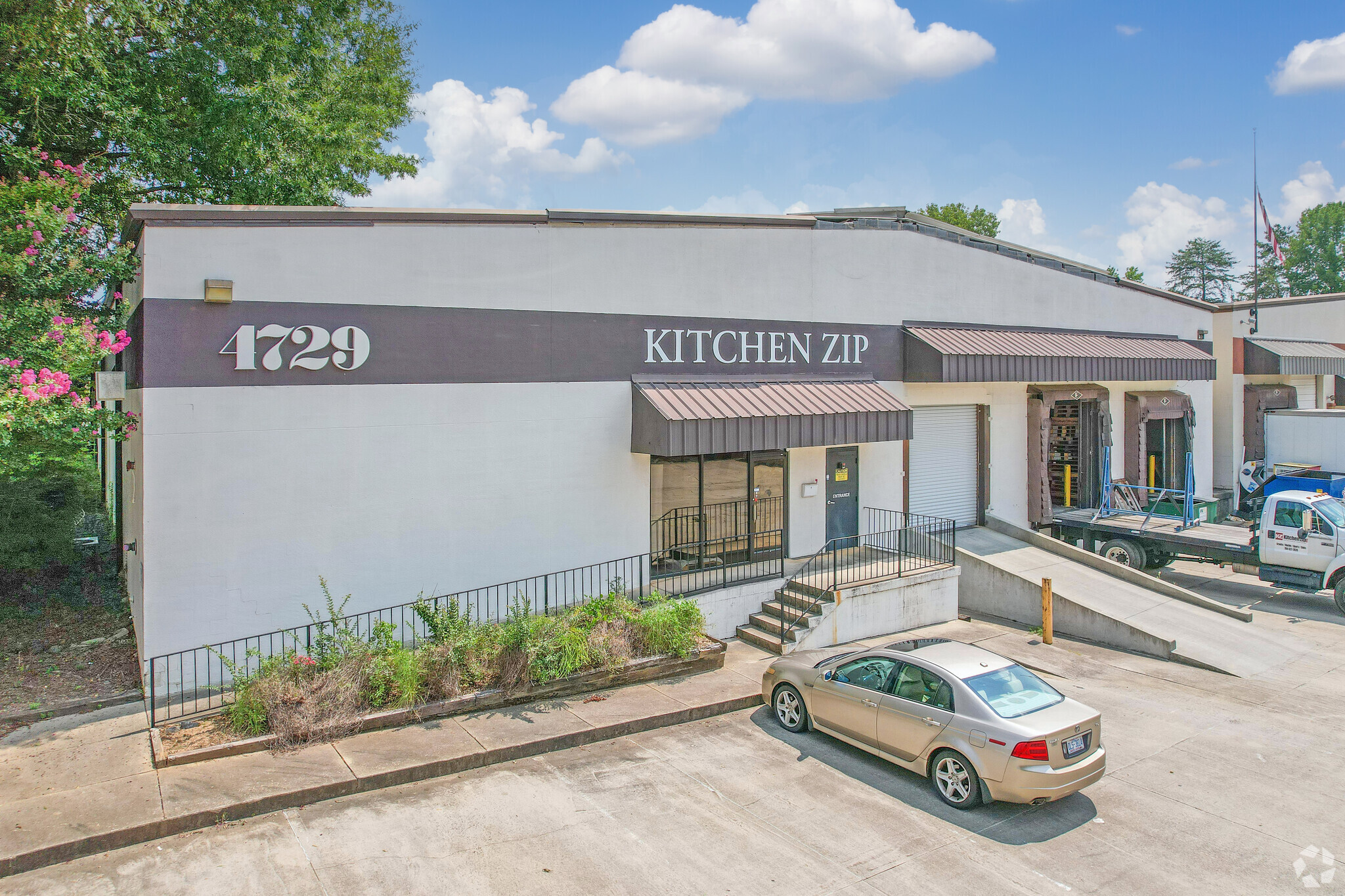 4729 Dwight Evans Rd, Charlotte, NC for Sale
