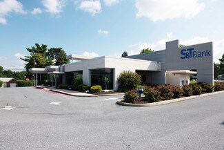 Harrisburg, PA Bank - 301 Colonial Rd