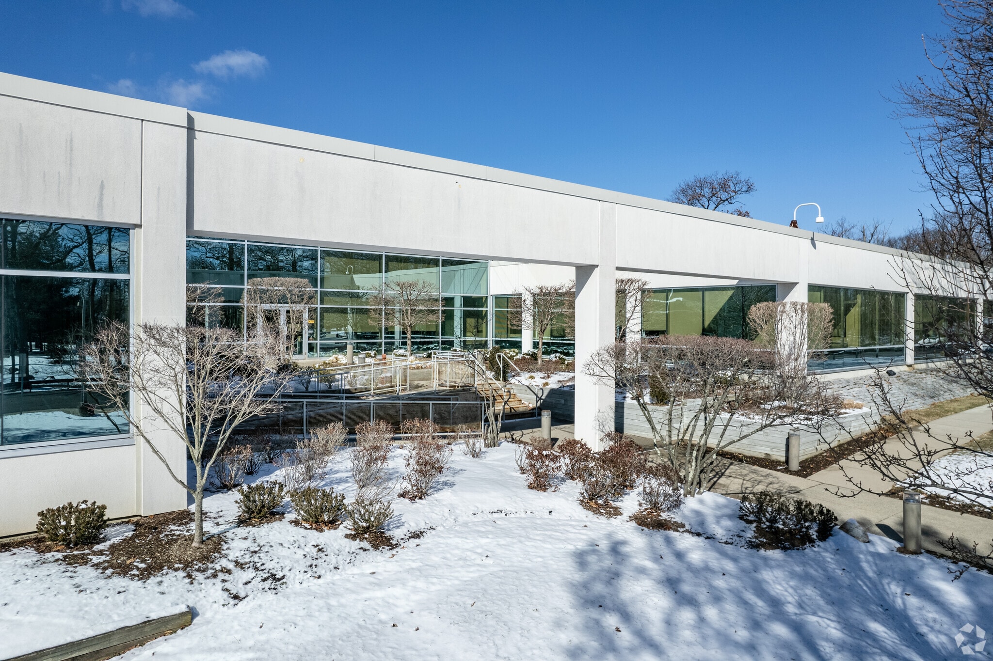 100 Philips Pky, Montvale, NJ for Sale