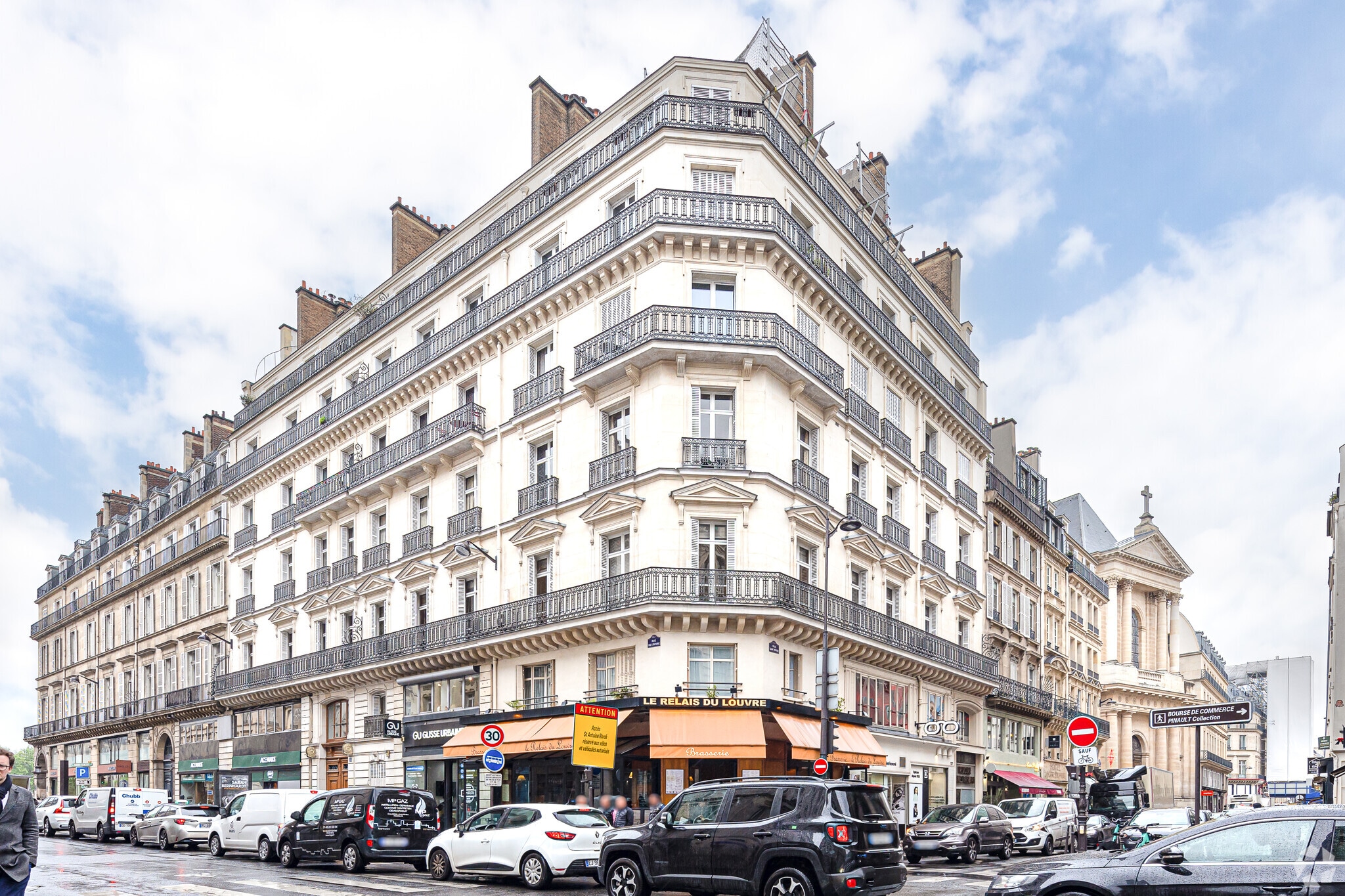 3 Rue Du Louvre, Paris, PAR for Rent