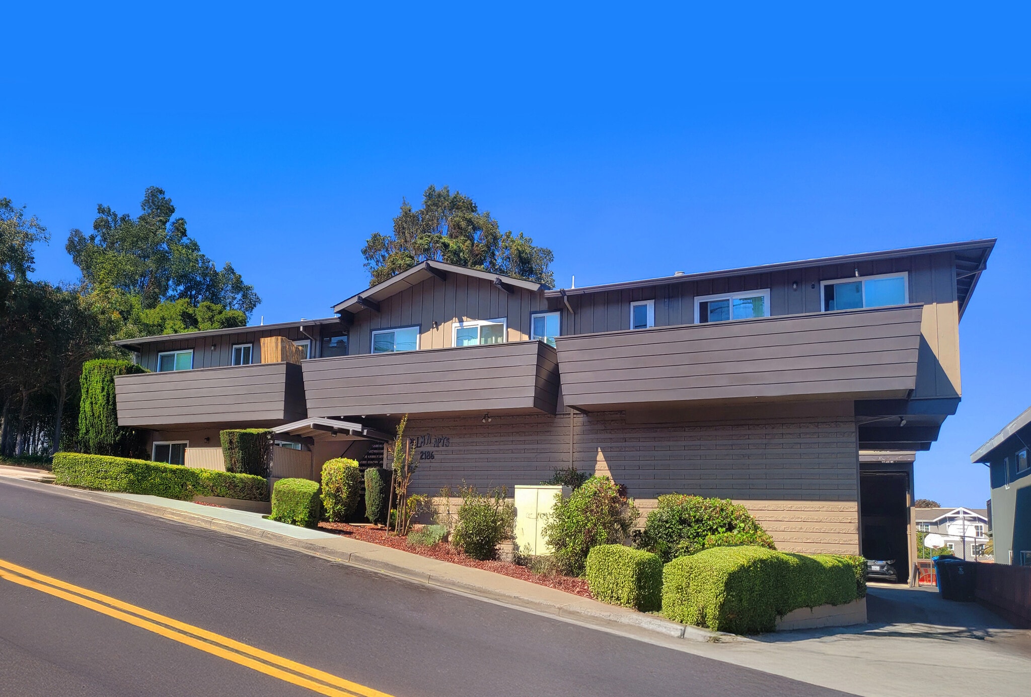 2186 Carlmont Dr, Belmont, CA for Sale