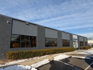 Huntington, NY Industrial - 17 W Stepar Pl