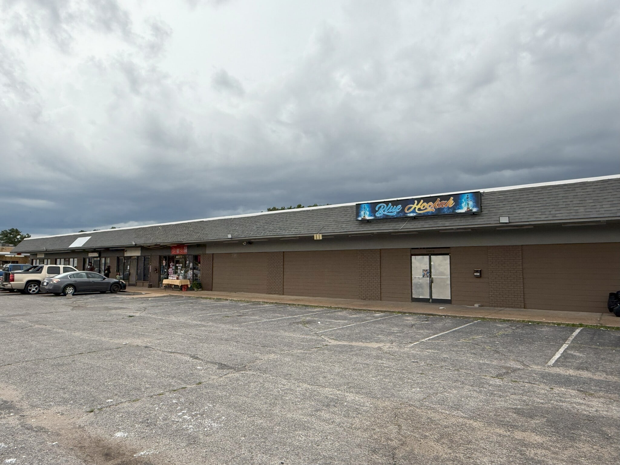 3667-3683 S Mendenhall Rd, Memphis, TN for Sale