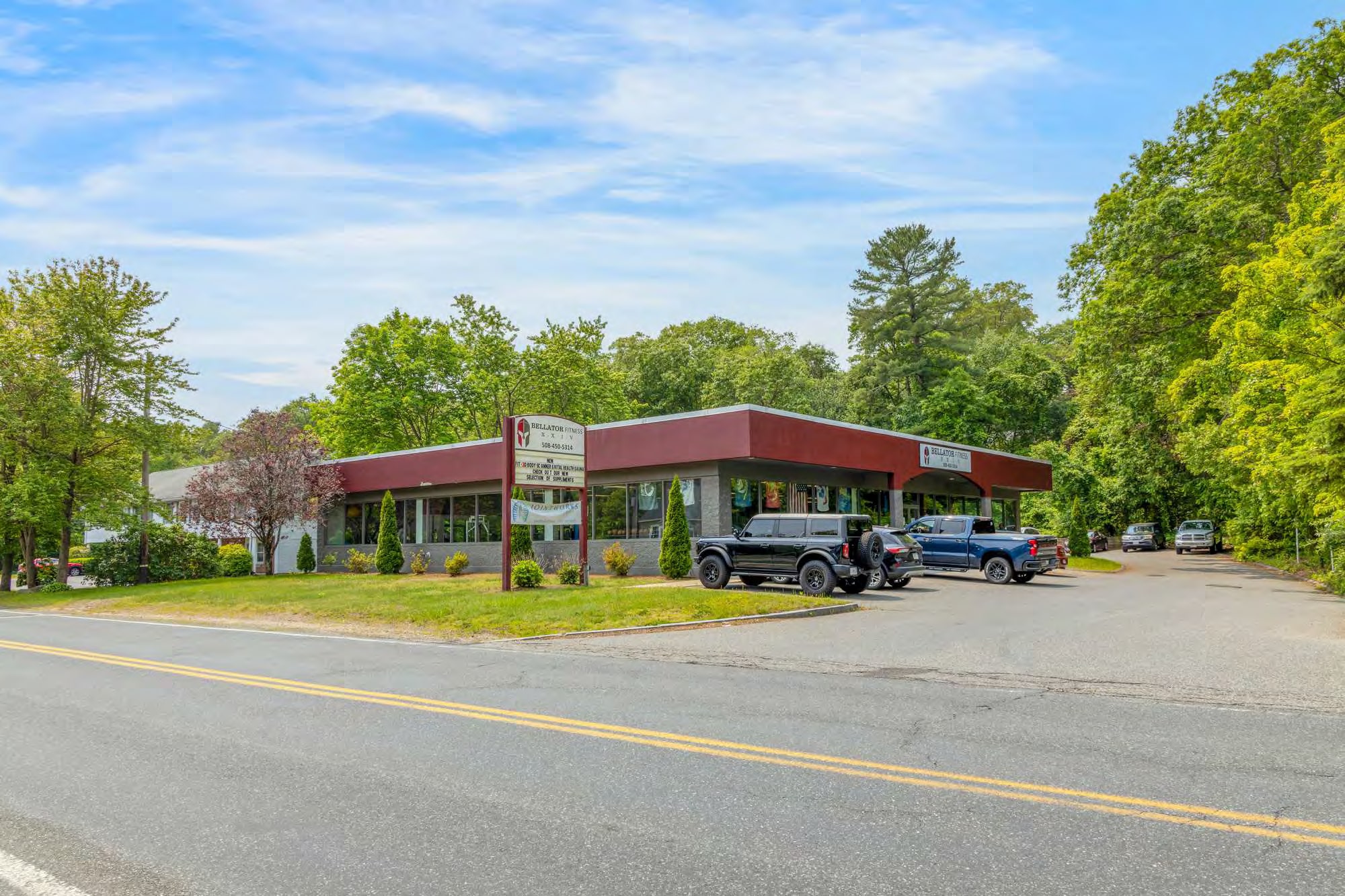 1047 Providence Rd, Whitinsville, MA for Sale