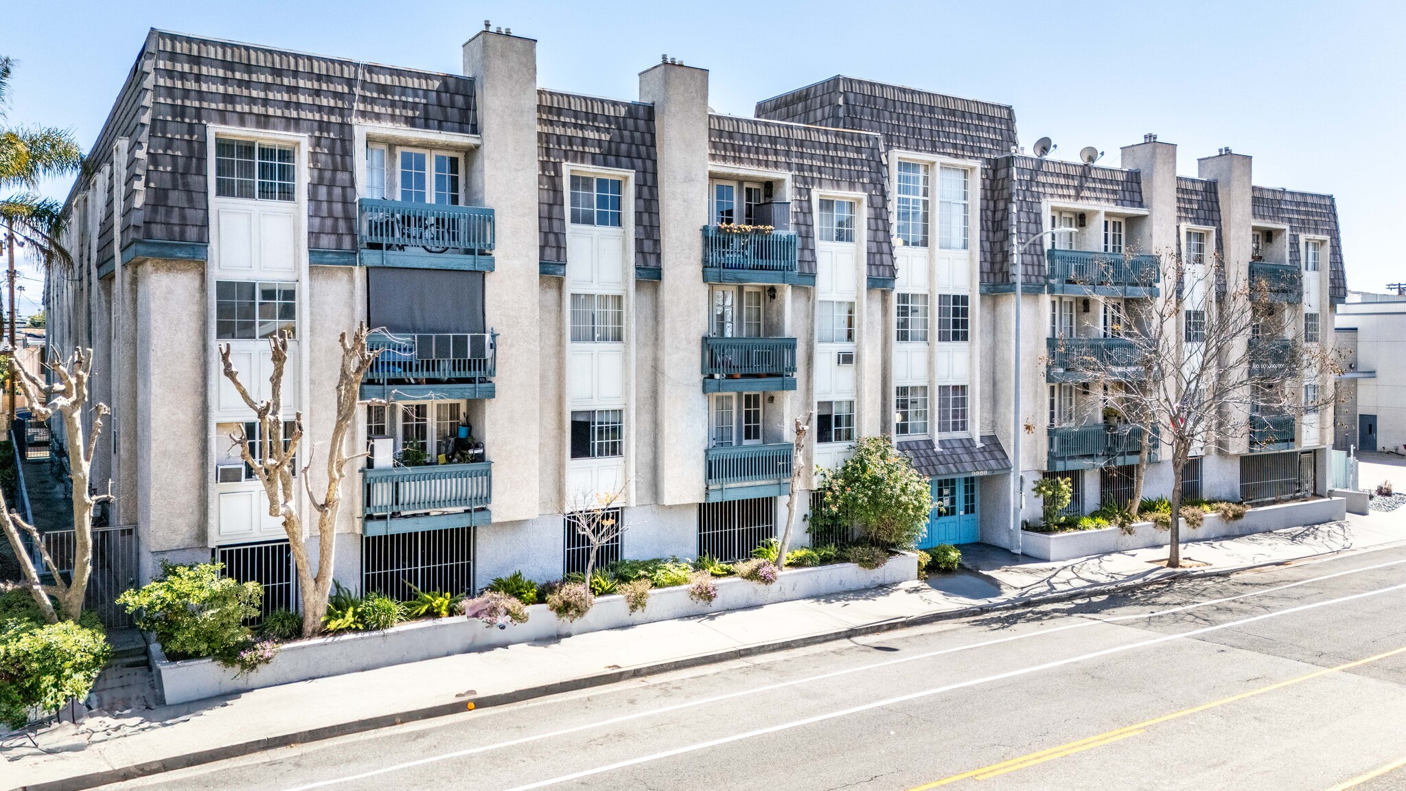 3668 Motor Ave, Los Angeles, CA for Sale