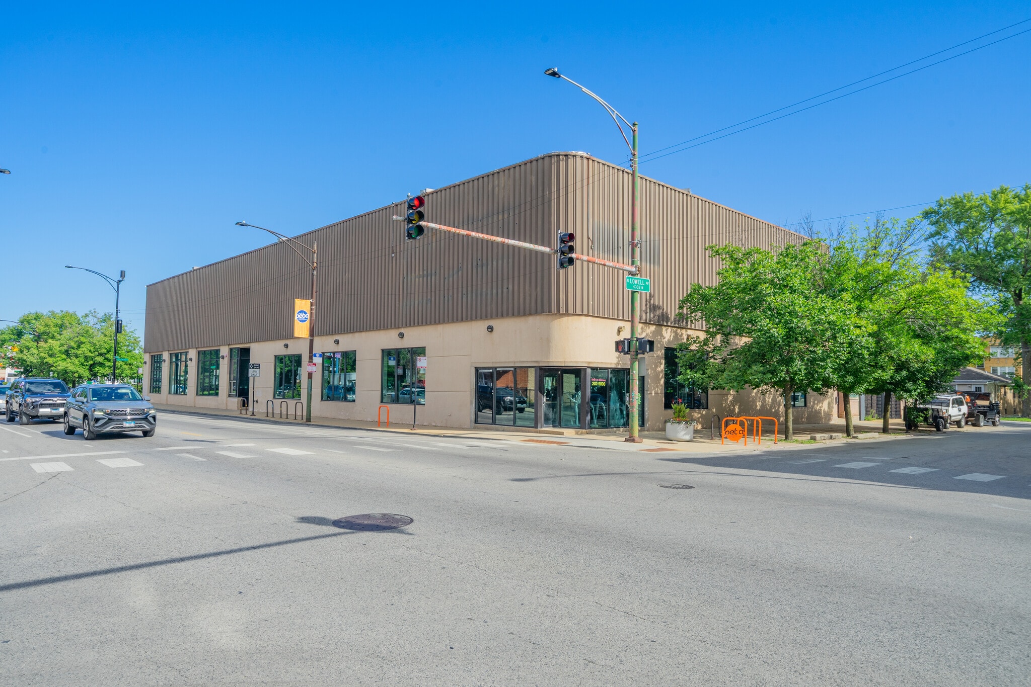 4677 N Elston Ave, Chicago, IL for Sale