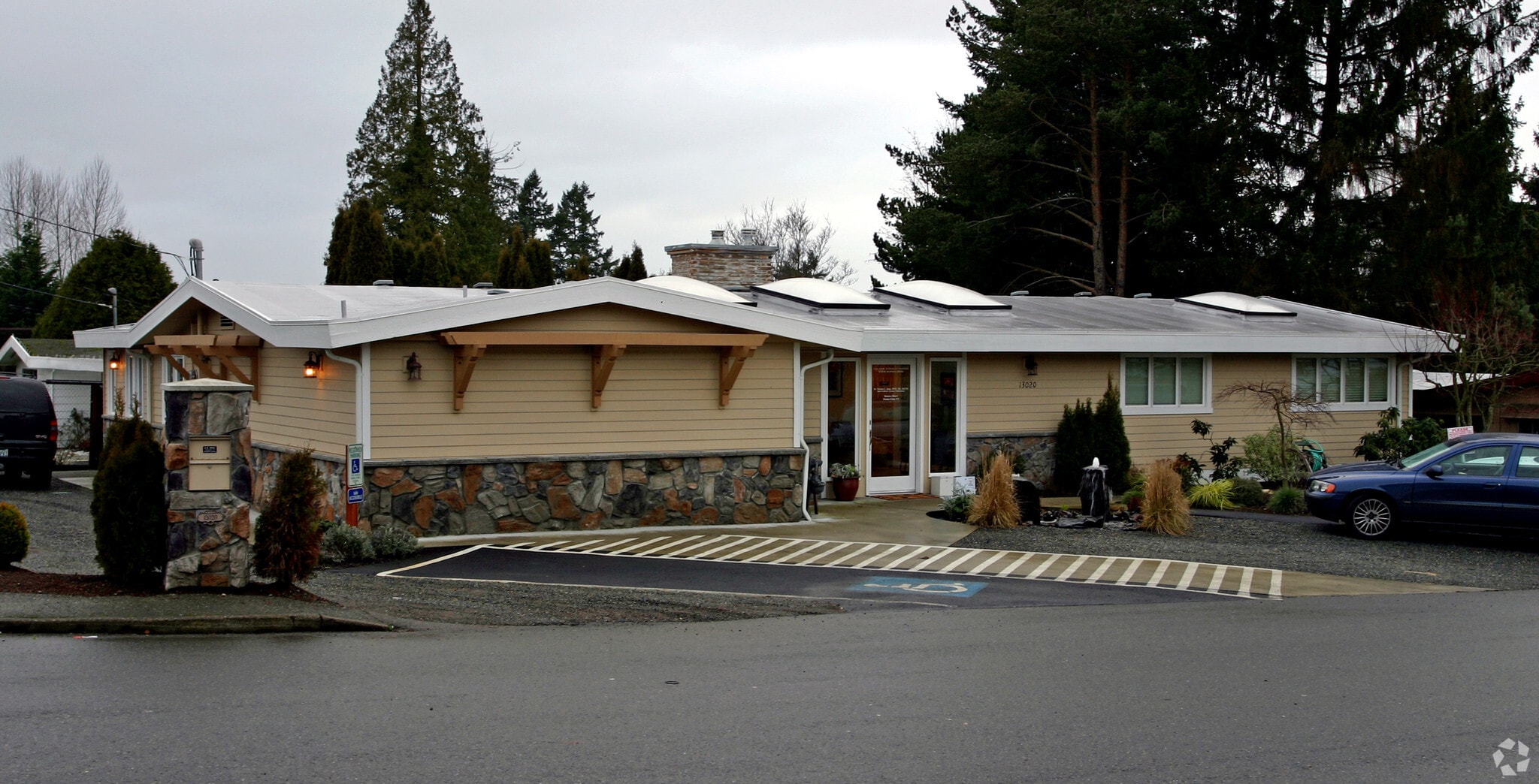 13020 NE 85th St, Kirkland, WA for Sale