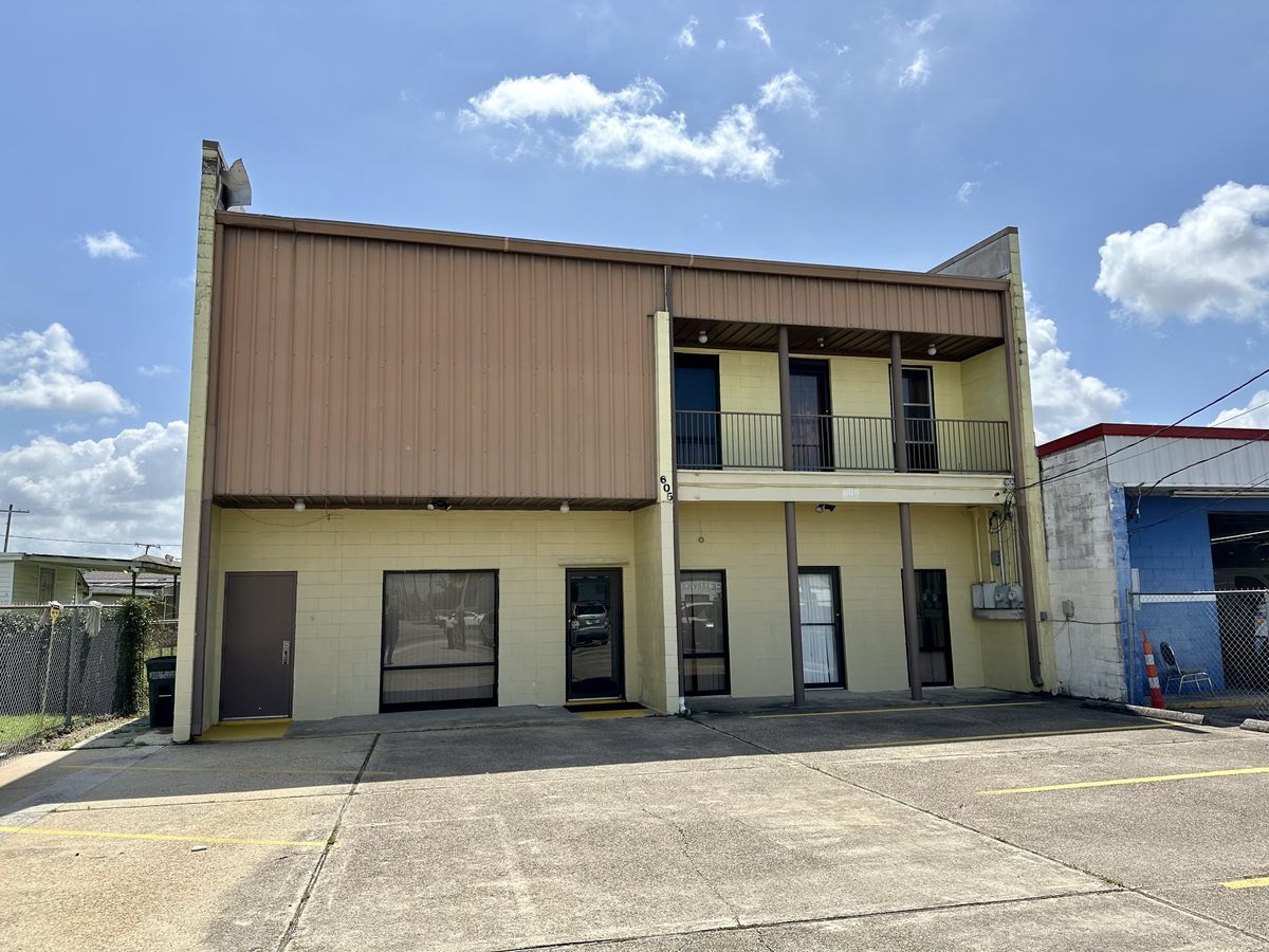 605 Barataria Blvd, Marrero, LA for Sale