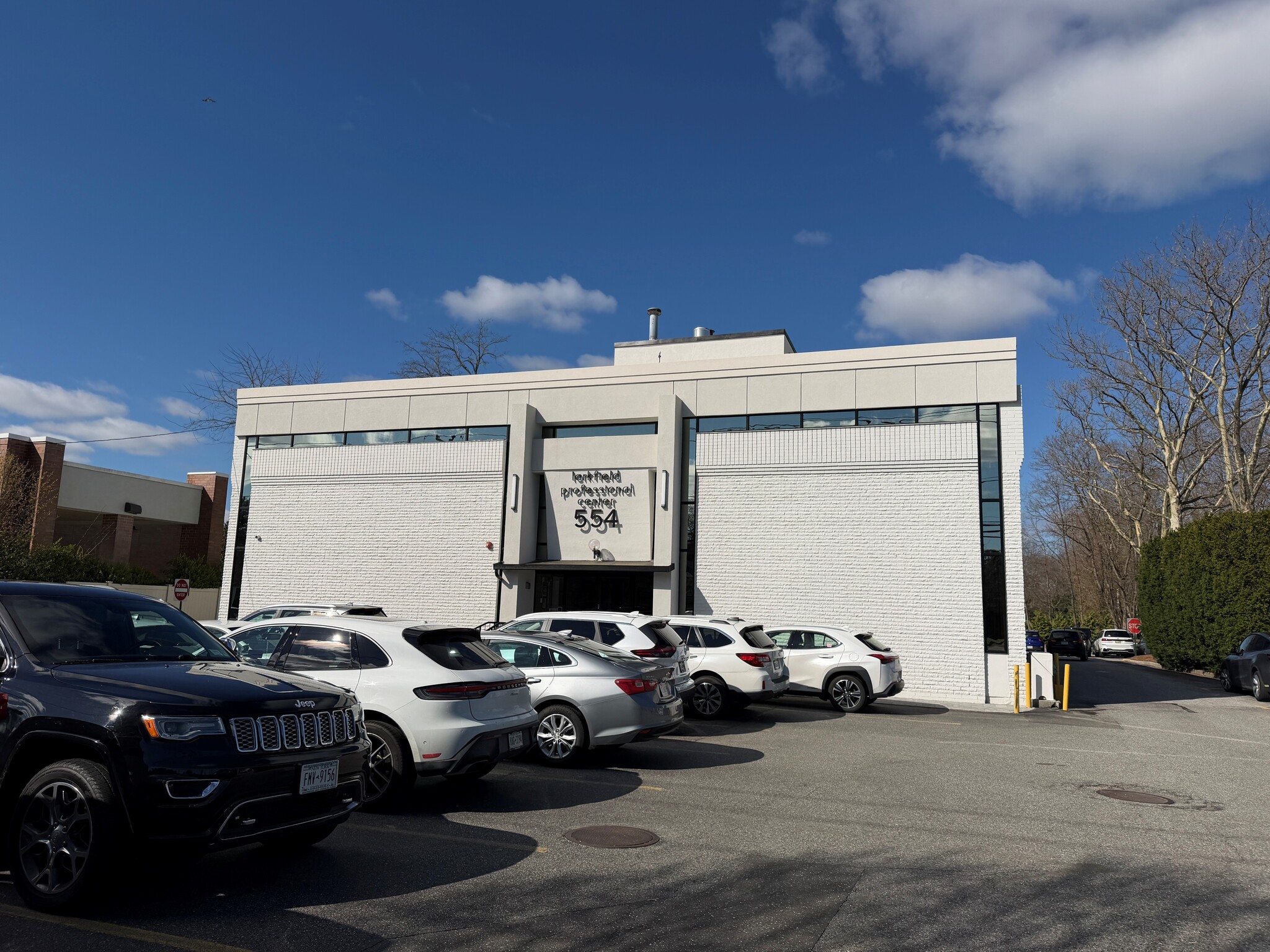 554 Larkfield Rd, East Northport, NY for Sale