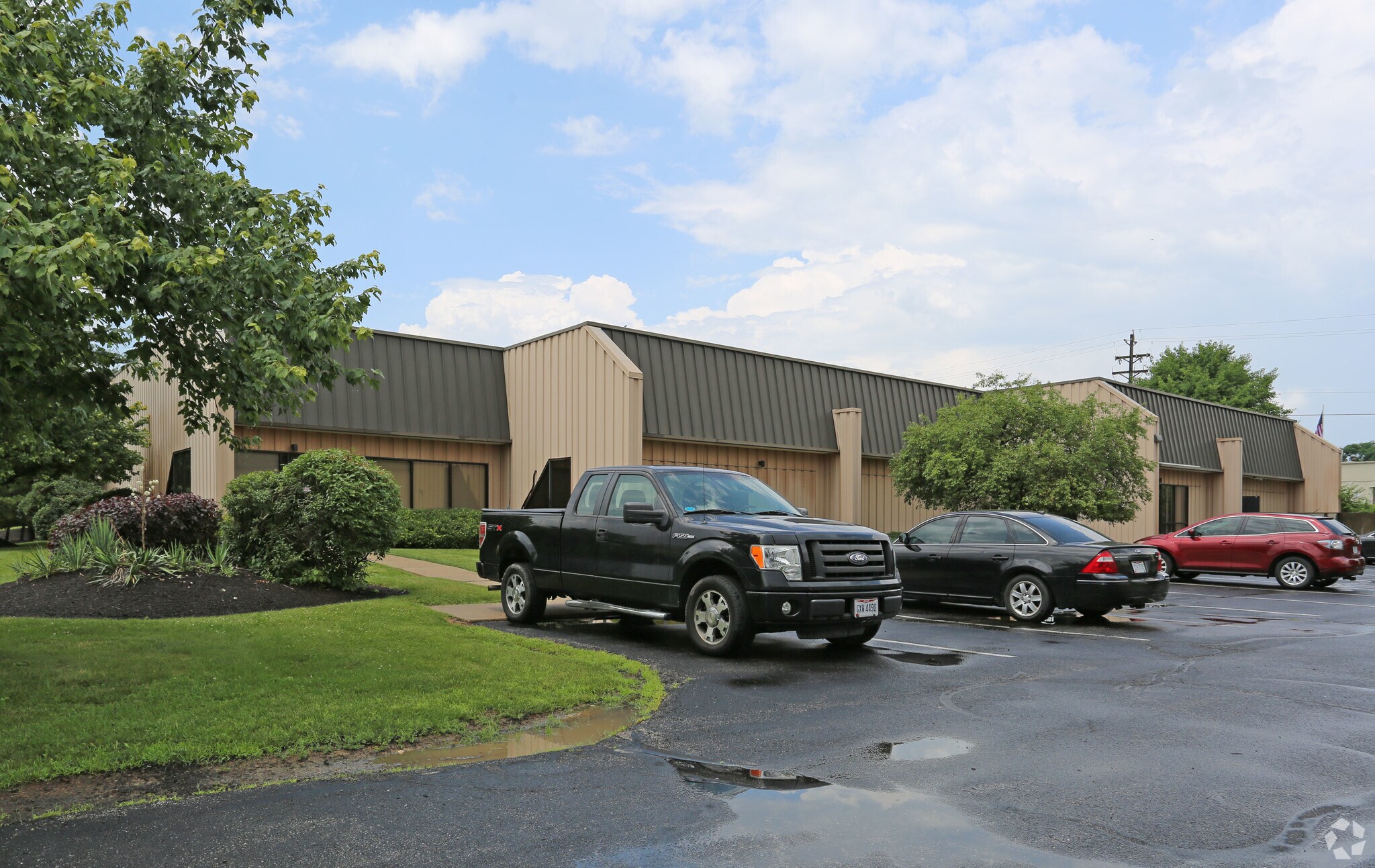 700-710 Pleasant Valley Dr, Springboro, OH for Rent