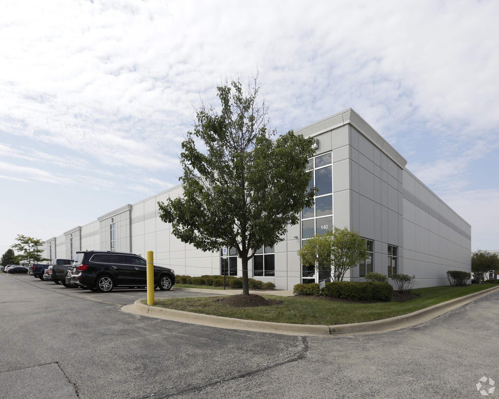 140-148 S Pinnacle Dr, Romeoville, IL for Rent