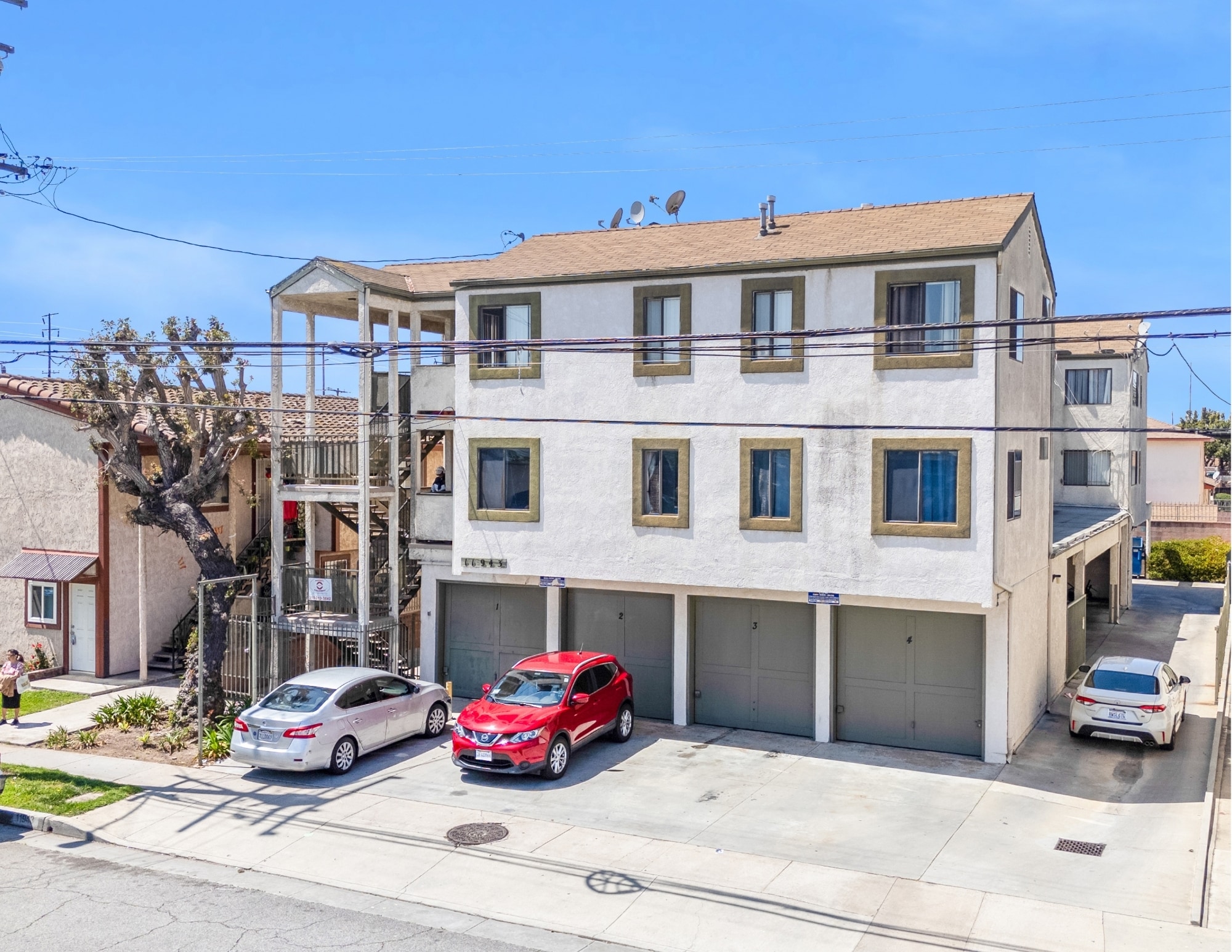 11943 Grevillea Ave, Hawthorne, CA for Sale