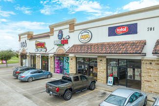 Pharr, TX Storefront - 701 E Nolana Loop